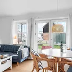 4180-borre-klintholm-havneby-80 Lägenhet *