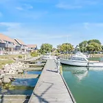 4180-borre-klintholm-havneby-80 * Borre