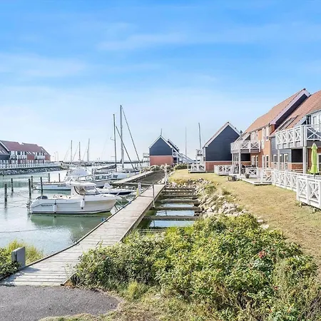 4180-borre-klintholm-havneby-80