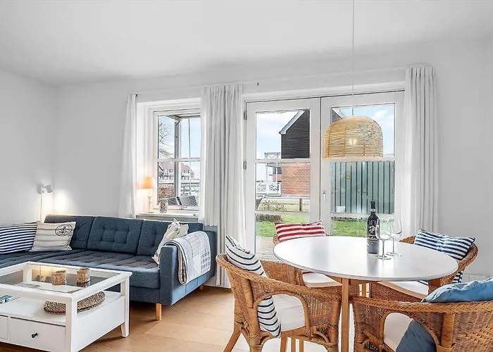 4180-borre-klintholm-havneby-80 Apartment *