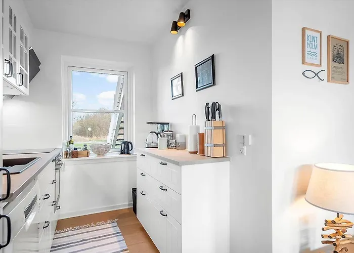 4180-borre-klintholm-havneby-80